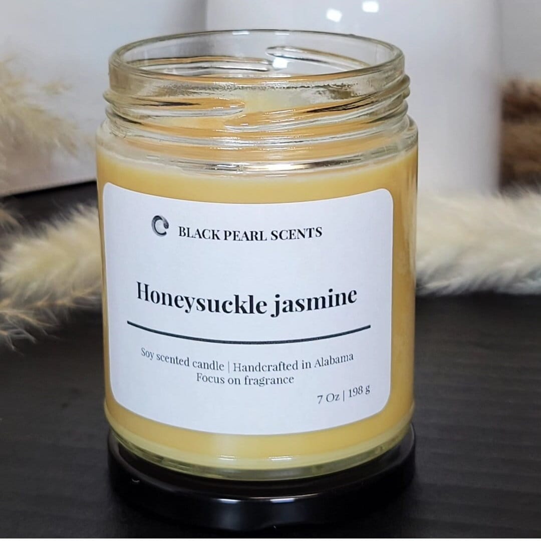 Honeysuckle Jasmine Soy Candle | Floral Spring Summer & Winter Scent